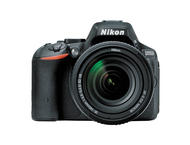 DSLR Nikon D5500 с обектив 18-140mm ED VR