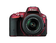 DSLR Nikon D5500 с обектив 18-55mm VR II