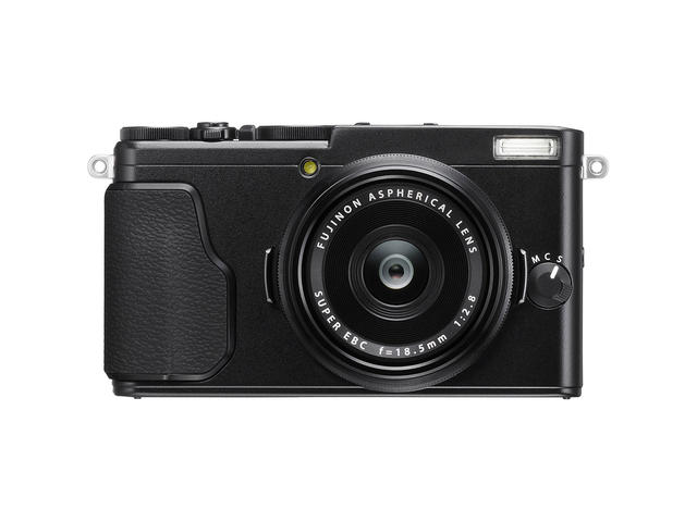 Компактни фотоапарати Fujifilm X70