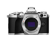 Mirrorless Olympus OM-D E-M5 Mark II с 12-50mm EZ и 60mm f/2.8 Macro