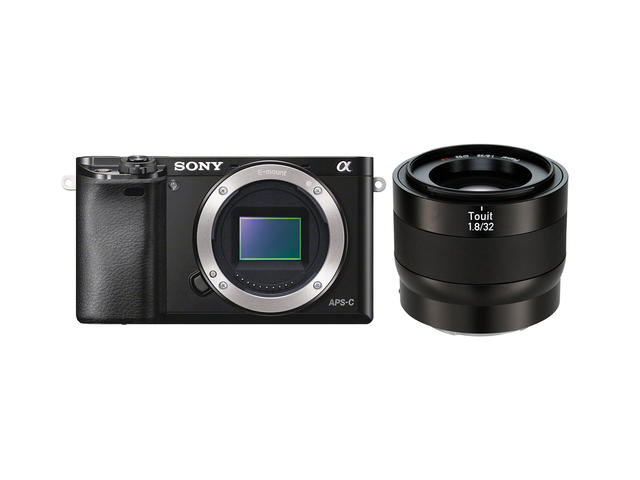 Mirrorless Sony Alpha 6000 с обектив Zeiss Touit 32mm f/1.8