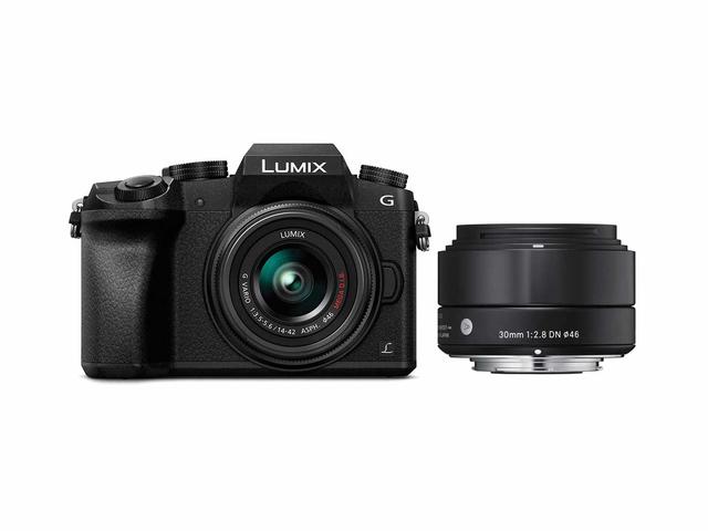 Mirrorless Panasonic Lumix DMC-G7 с 14-42mm ASPH II и Sigma 30mm f/2.8 Art