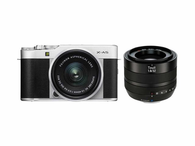 Mirrorless Fujifilm X-A5 с 15-45mm OIS PZ и Zeiss Touit 32mm f/1.8