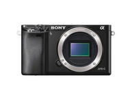 Mirrorless Sony Alpha 6000 black + Sony CP-V3