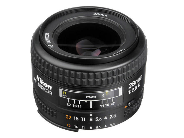 DSLR обективи Nikon AF 28mm f/2.8D