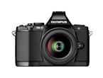 Mirrorless Olympus O-MD E-M5 с обектив ED 12‑50mm f/3.5‑6.3 EZ