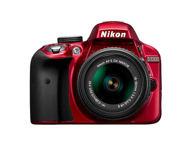 DSLR Nikon D3300 с обективи 18-55mm VR II и 55-300mm ED VR