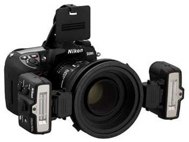 Светкавици Nikon SB-R200 Speedlight Remote Kit R1