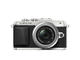 Mirrorless Olympus Pen E-PL7 с обективи 14‑42mm f/3.5‑5.6 II R и 45mm f/1.8