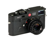 Mirrorless Leica M7 с обектив Summicron-M 50mm f/2