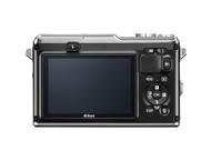 Mirrorless Nikon 1 AW1 с обектив AW 11-27.5mm f/3.5-5.6