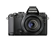 Компактни фотоапарати Olympus STYLUS 1 с CLA-13 конвертиращ адаптер и TCON-17x телеконвертор