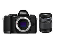 Mirrorless Olympus OM-D E-M10 с обектив 14-150mm f/4.0-5.6 II