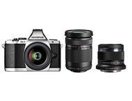 Mirrorless Olympus OM-D E-M5 Travel Kit