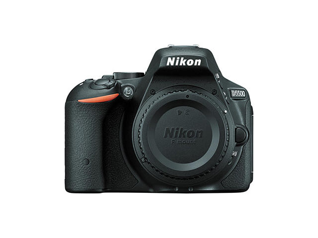 DSLR Nikon D5500 с обектив 24-120mm f/4G ED VR