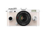 Mirrorless Pentax Q-S1 с обектив 5-15mm f/2.8-4.5