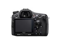 DSLR Sony Alpha 77 II с обектив SAL 18-135mm f/3.5-5.6 SAM